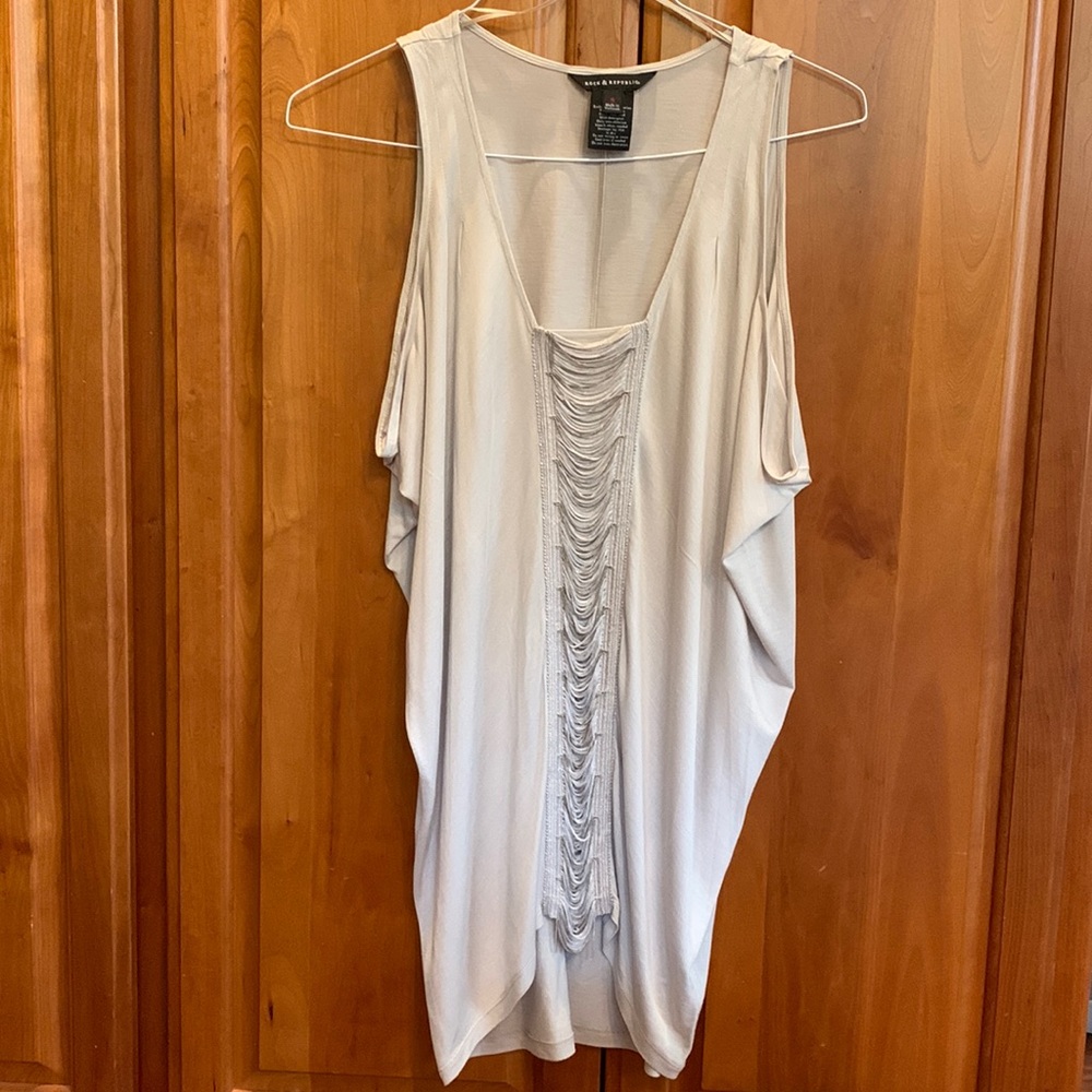 Rick & Republic long sleeveless blouse.